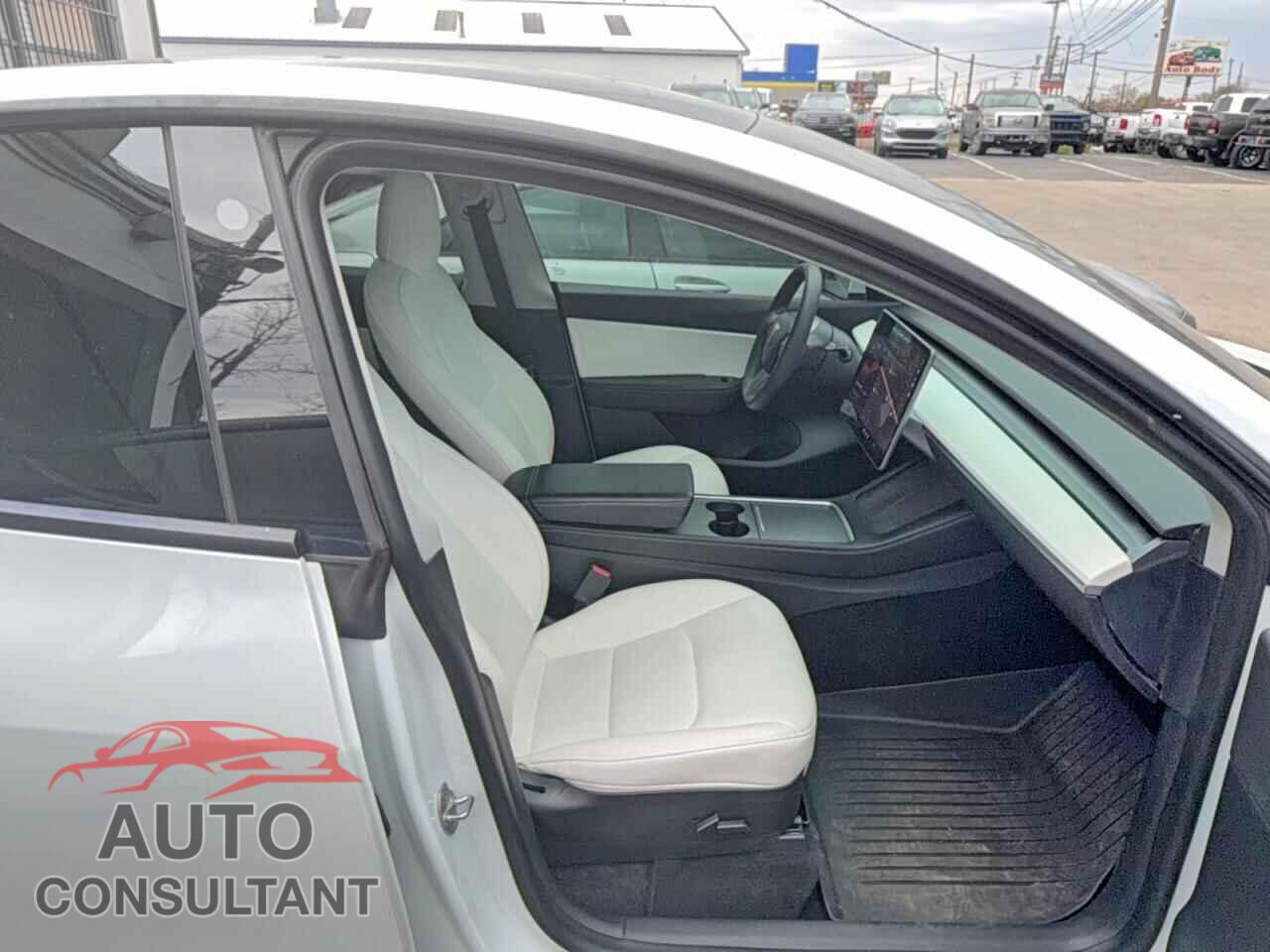 TESLA MODEL Y 2022 - 7SAYGAEE4NF324475