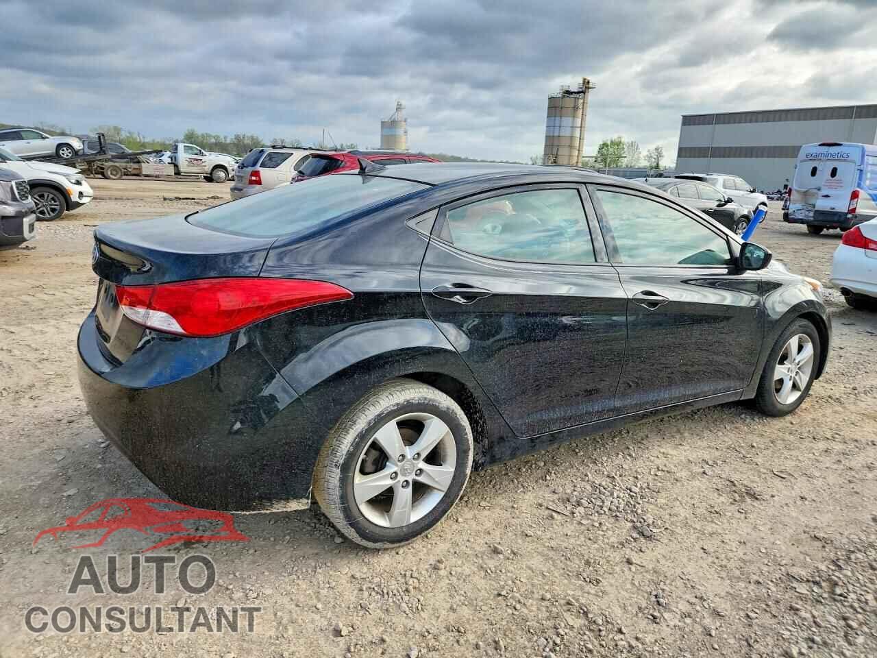 HYUNDAI ELANTRA 2013 - 5NPDH4AE6DH372804