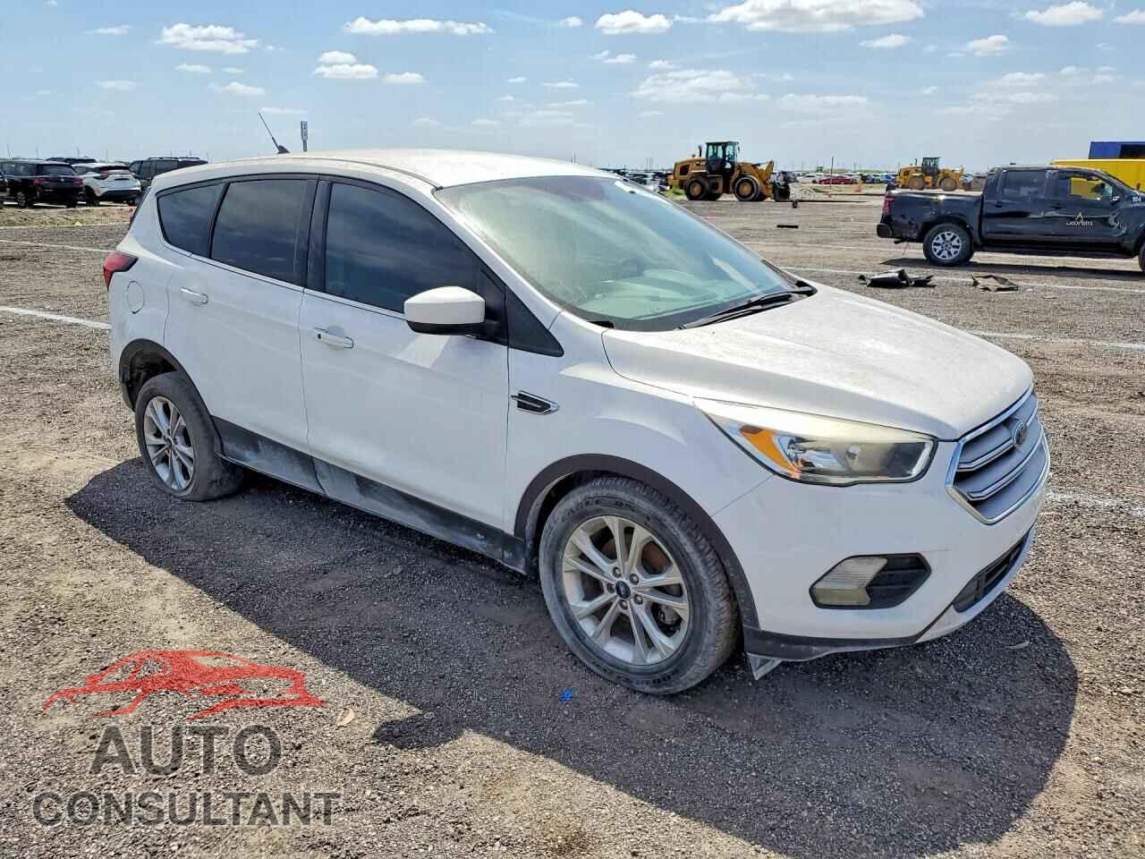 FORD ESCAPE 2019 - 1FMCU0GD9KUB47869