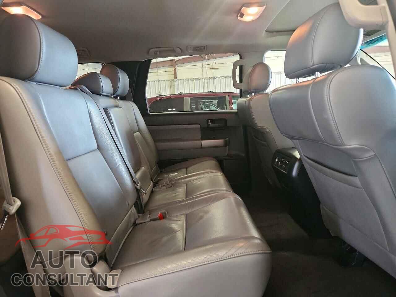 TOYOTA SEQUOIA 2012 - 5TDBW5G10CS068366