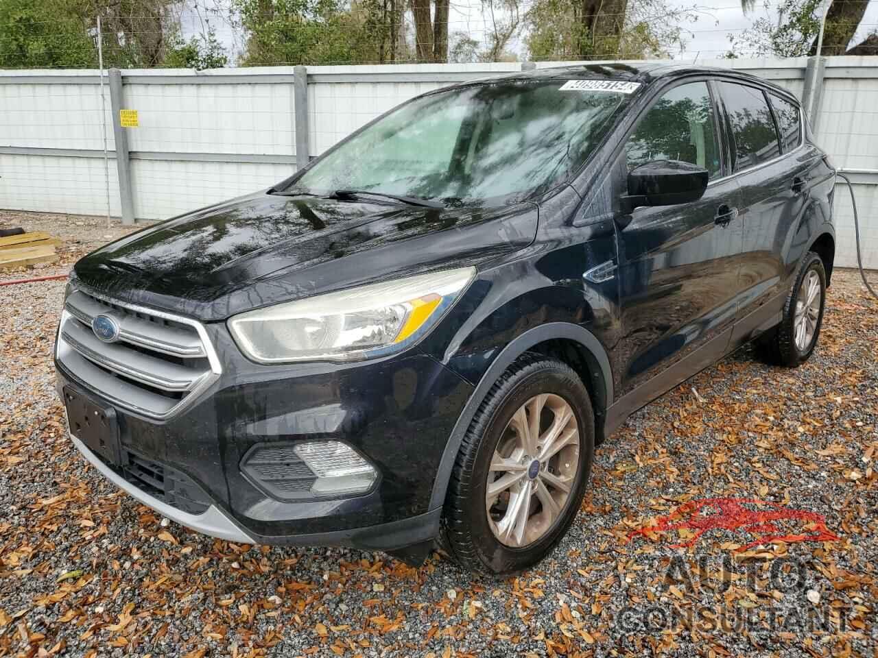 FORD ESCAPE 2017 - 1FMCU0GD6HUE38645