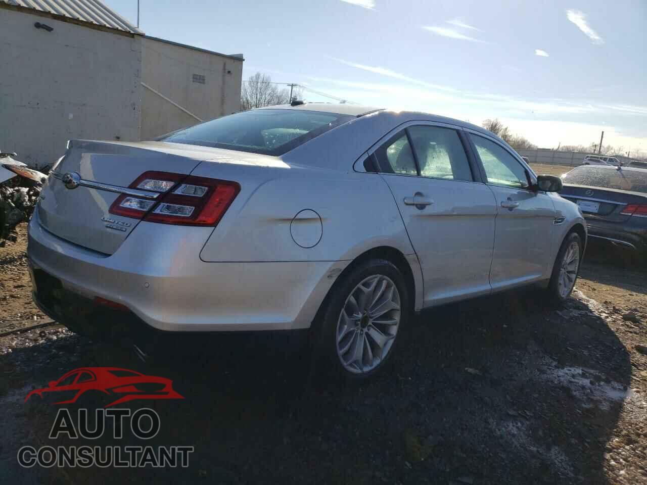 FORD TAURUS 2017 - 1FAHP2F8XHG103992