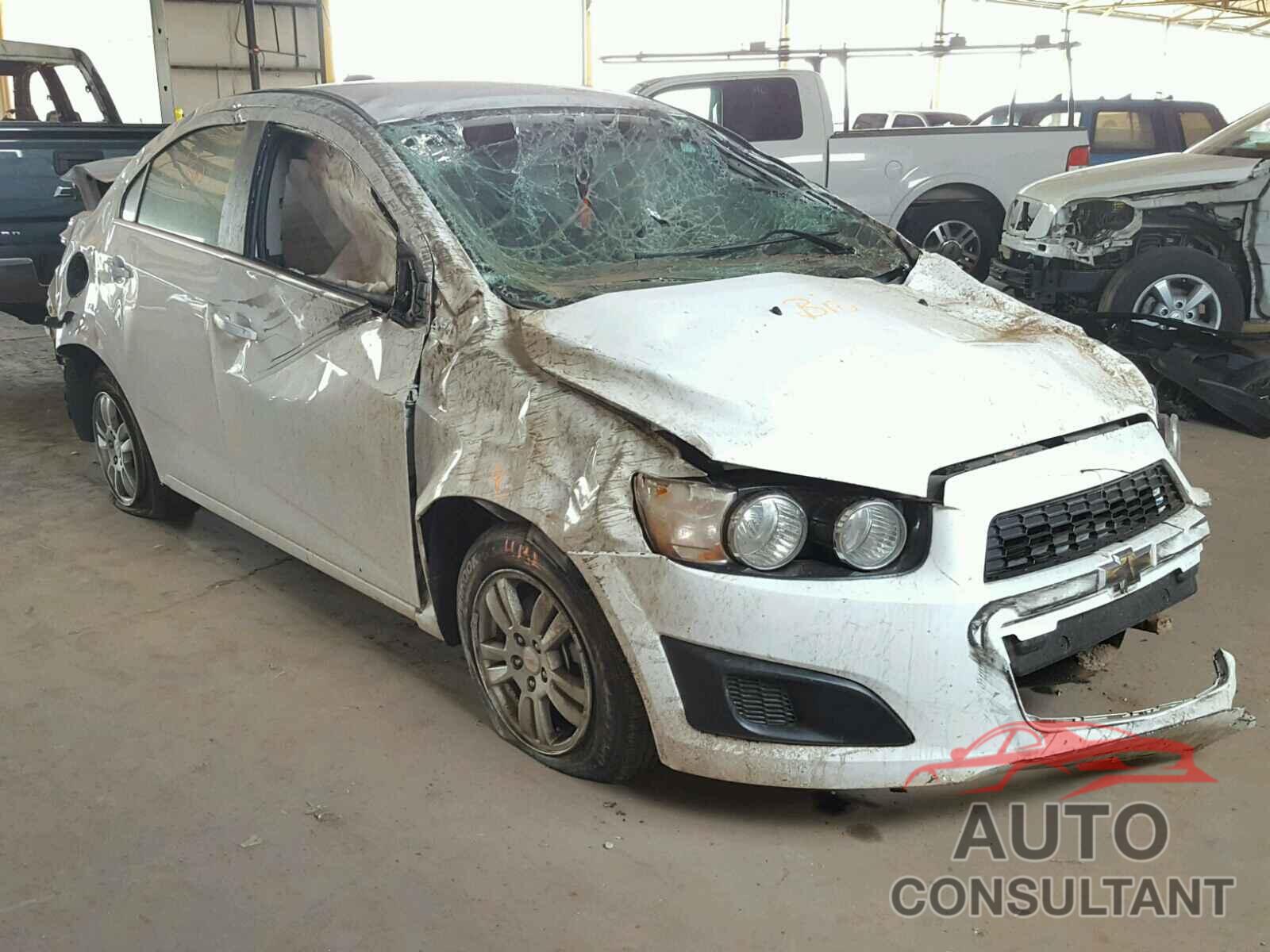 CHEVROLET SONIC 2016 - 1G1JC5SH9G4156285