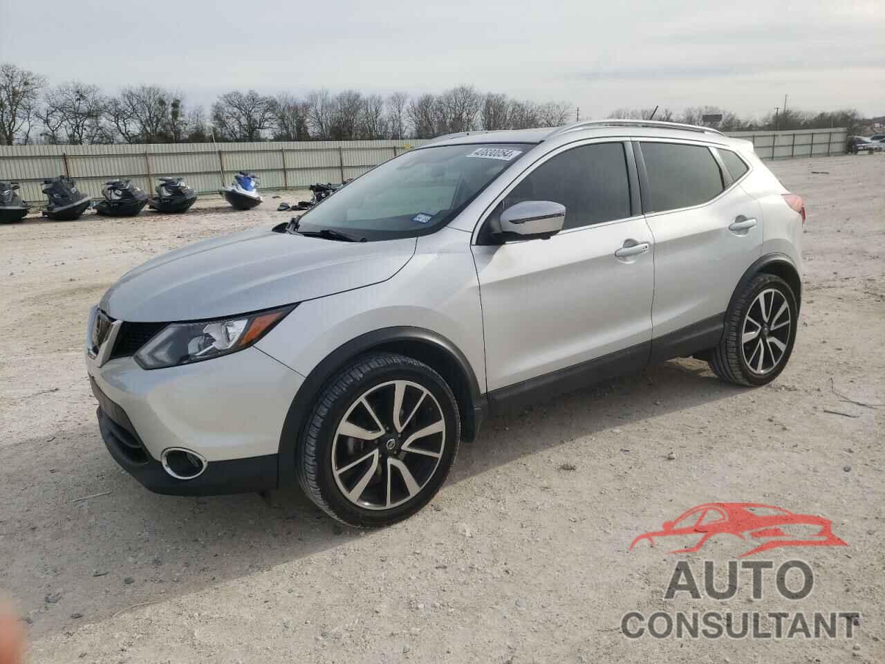 NISSAN ROGUE 2018 - JN1BJ1CP9JW101320