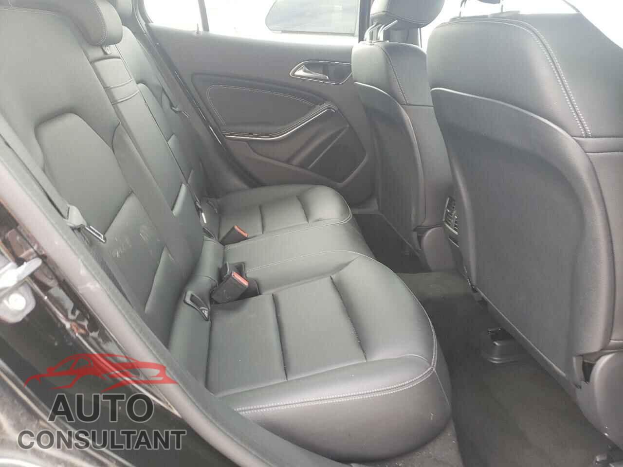 MERCEDES-BENZ GLA-CLASS 2020 - WDCTG4EB8LU028355