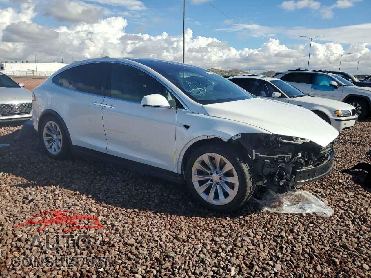 TESLA MODEL X 2016 - 5YJXCBE2XGF012194