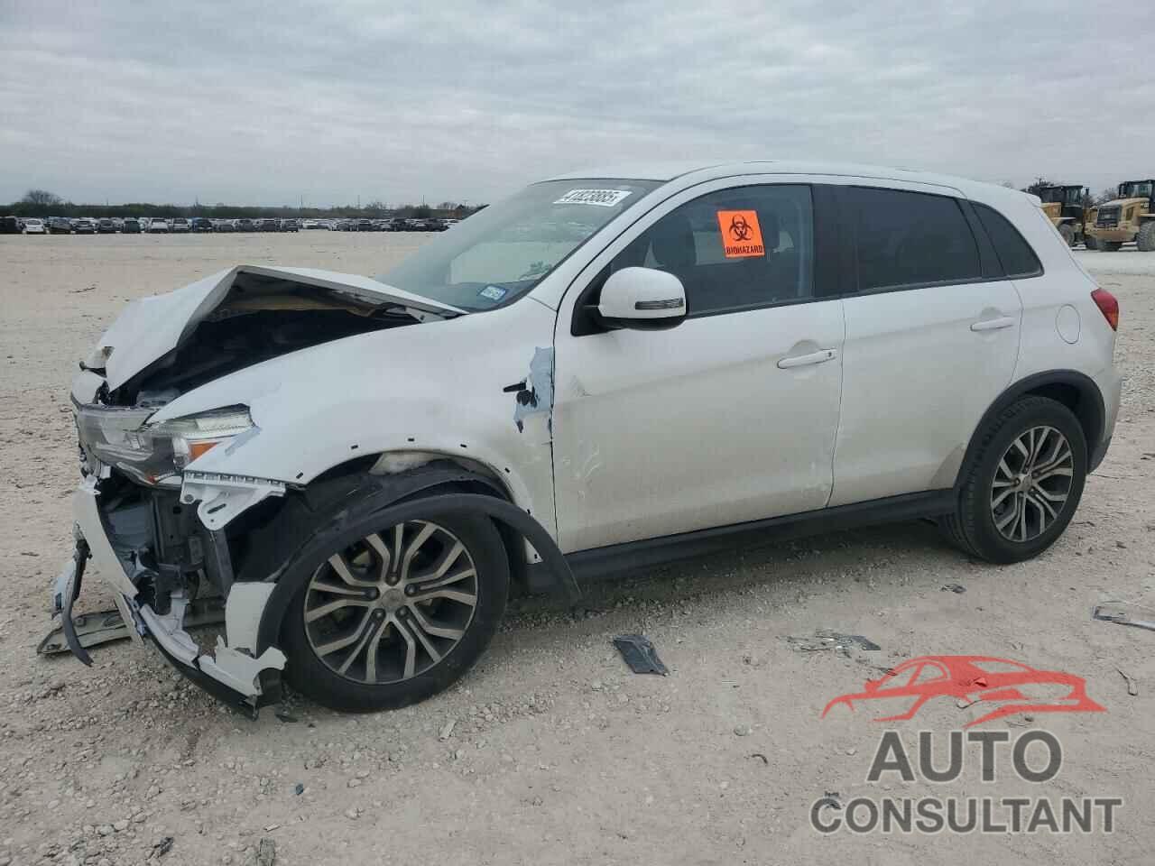 MITSUBISHI OUTLANDER 2018 - JA4AP3AU8JZ017980