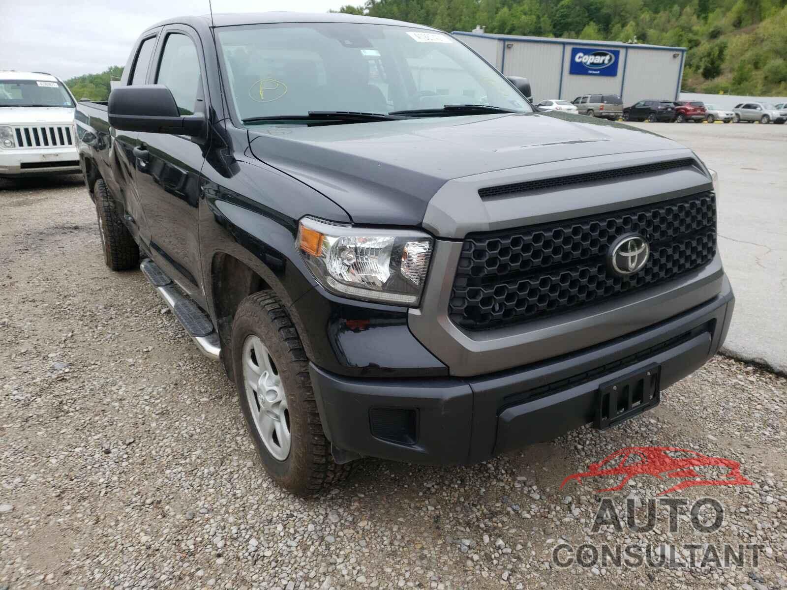 TOYOTA TUNDRA 2018 - 5TFUM5F15JX074638