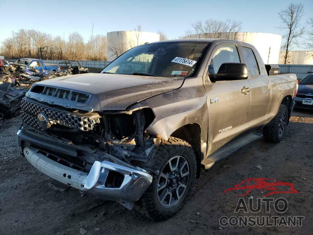 TOYOTA TUNDRA 2019 - 5TFUY5F11KX806463