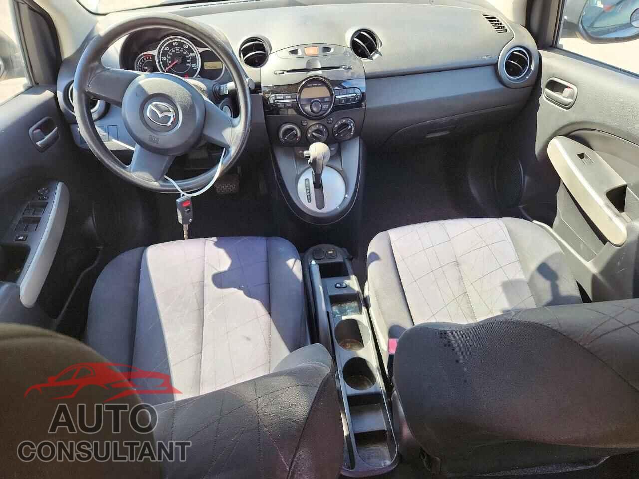 MAZDA 2 2013 - JM1DE1KY3D0161721