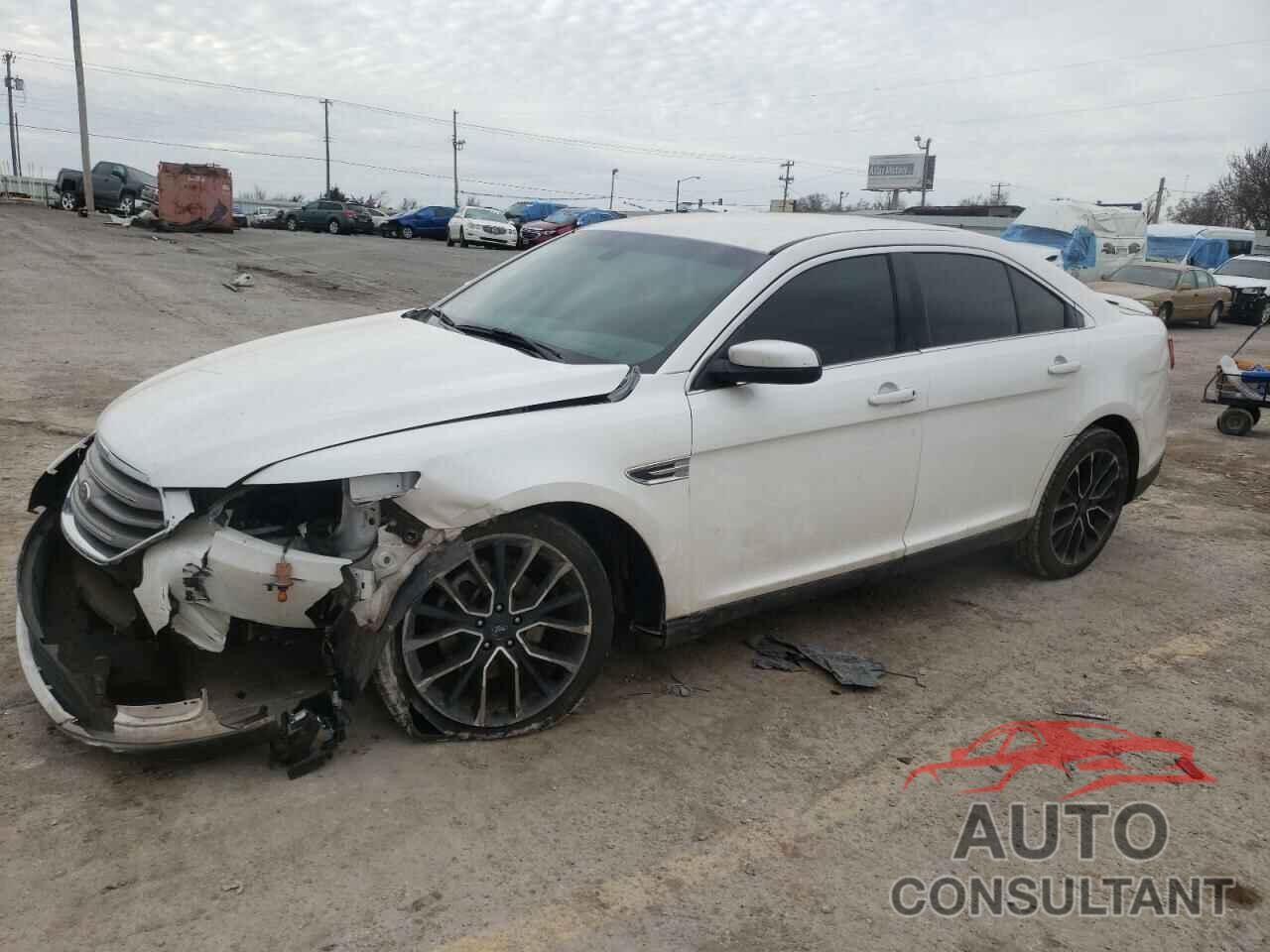 FORD TAURUS 2019 - 1FAHP2E88KG105667