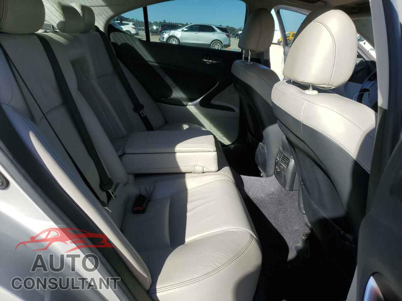 LEXUS IS 2010 - JTHBF5C2XA2096015
