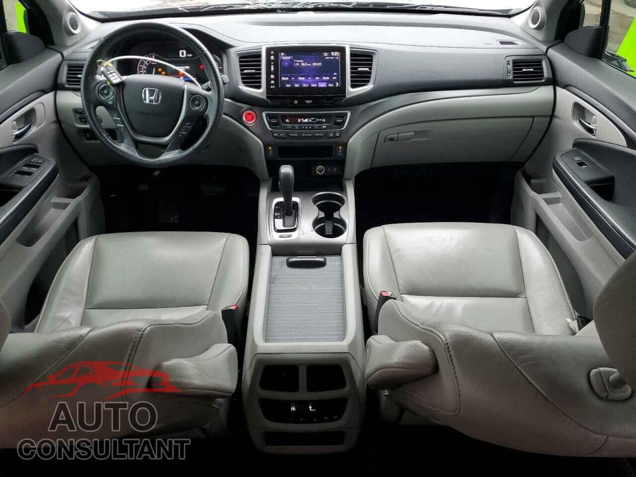 HONDA PILOT 2017 - 5FNYF5H56HB021933