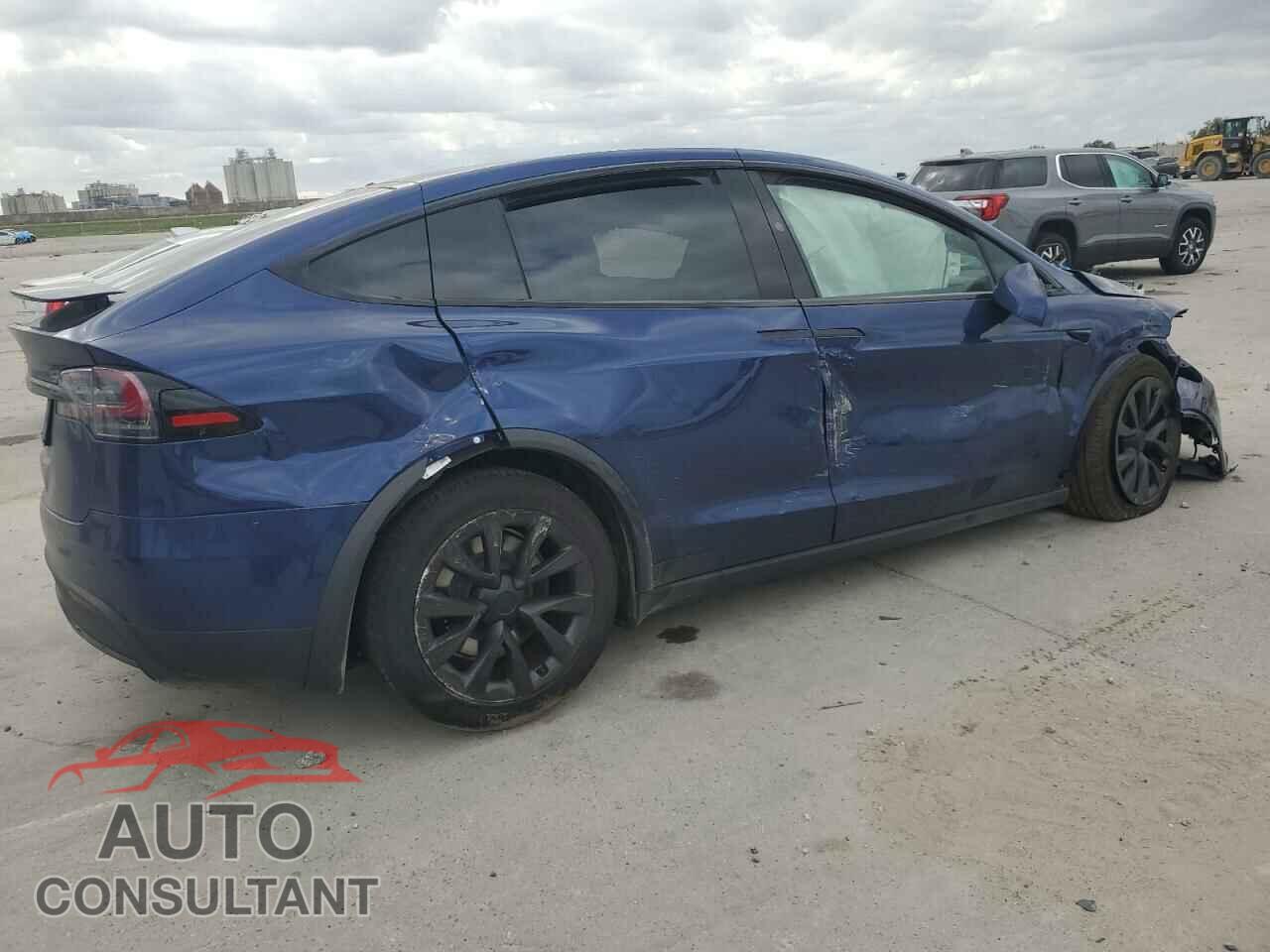 TESLA MODEL X 2023 - 7SAXCDE5XPF414077