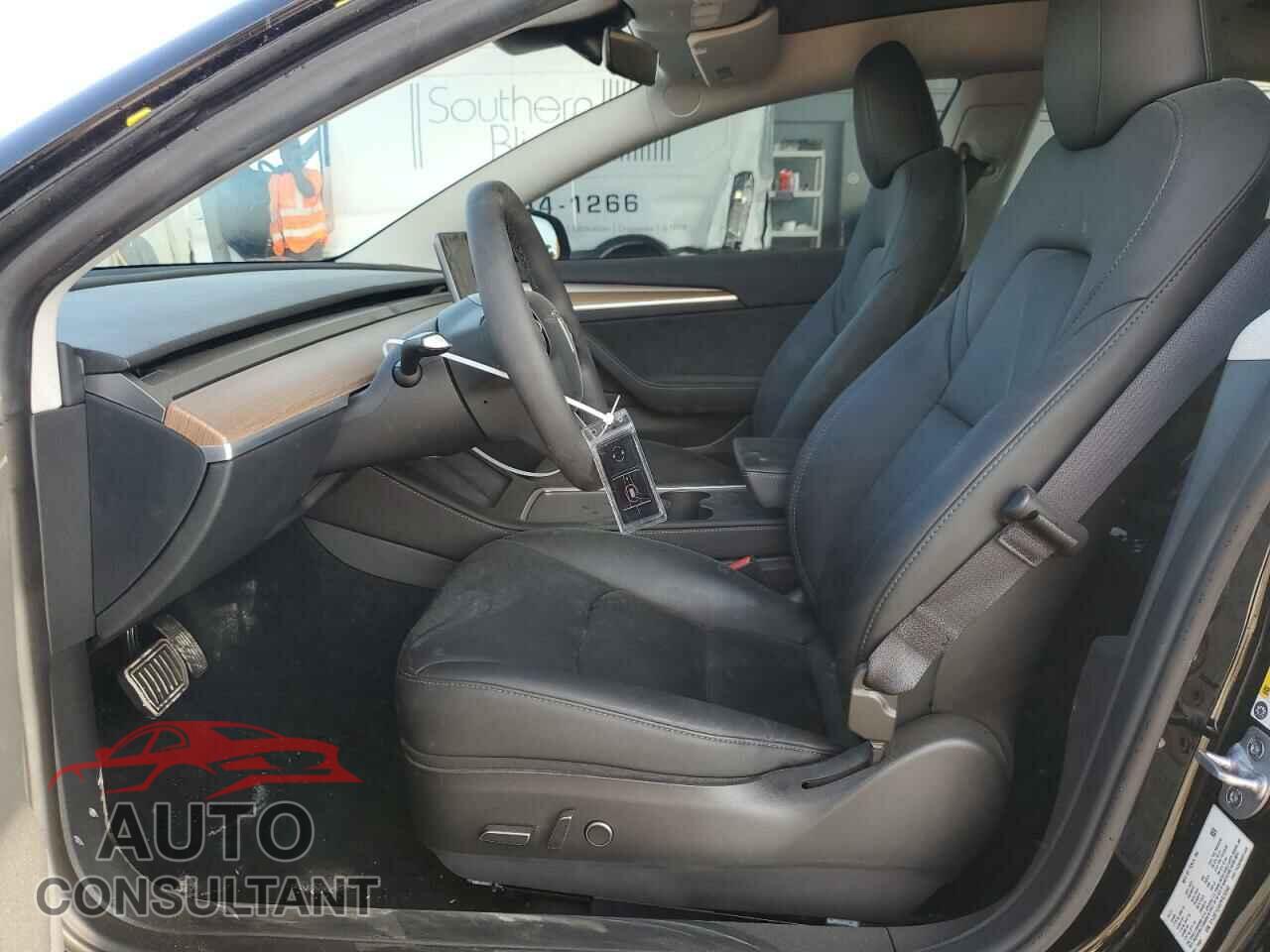 TESLA MODEL 3 2023 - 5YJ3E1EA5PF670340
