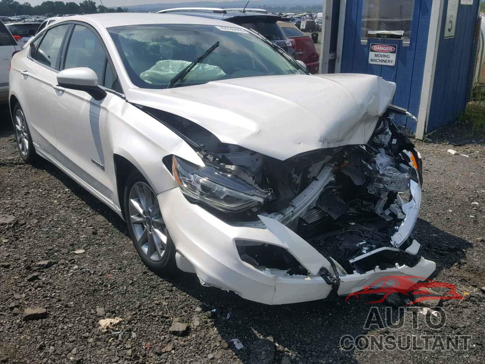 FORD FUSION 2017 - 3FA6P0LU4HR308777