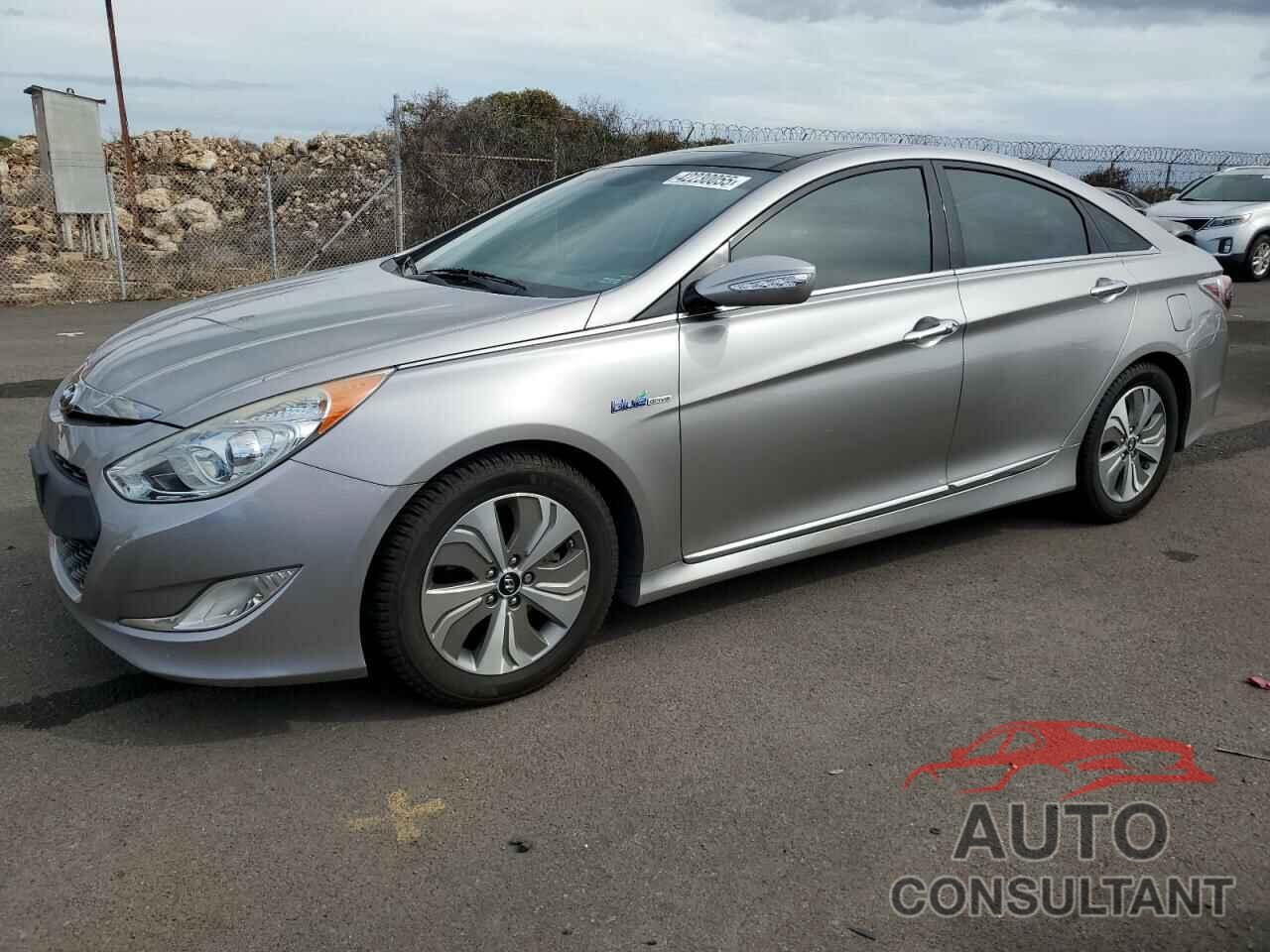 HYUNDAI SONATA 2013 - KMHEC4A43DA080038