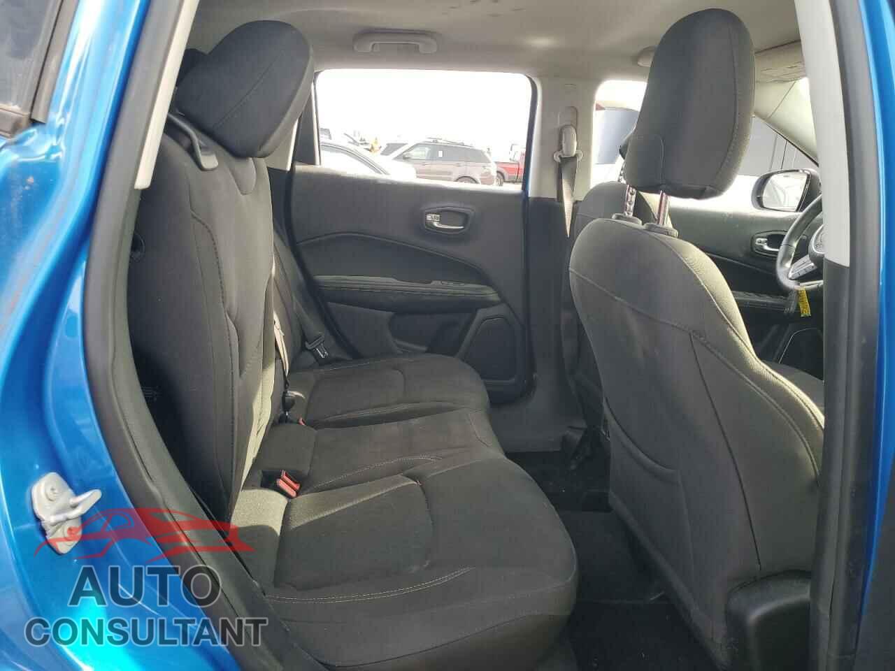JEEP COMPASS 2018 - 3C4NJCAB7JT211270