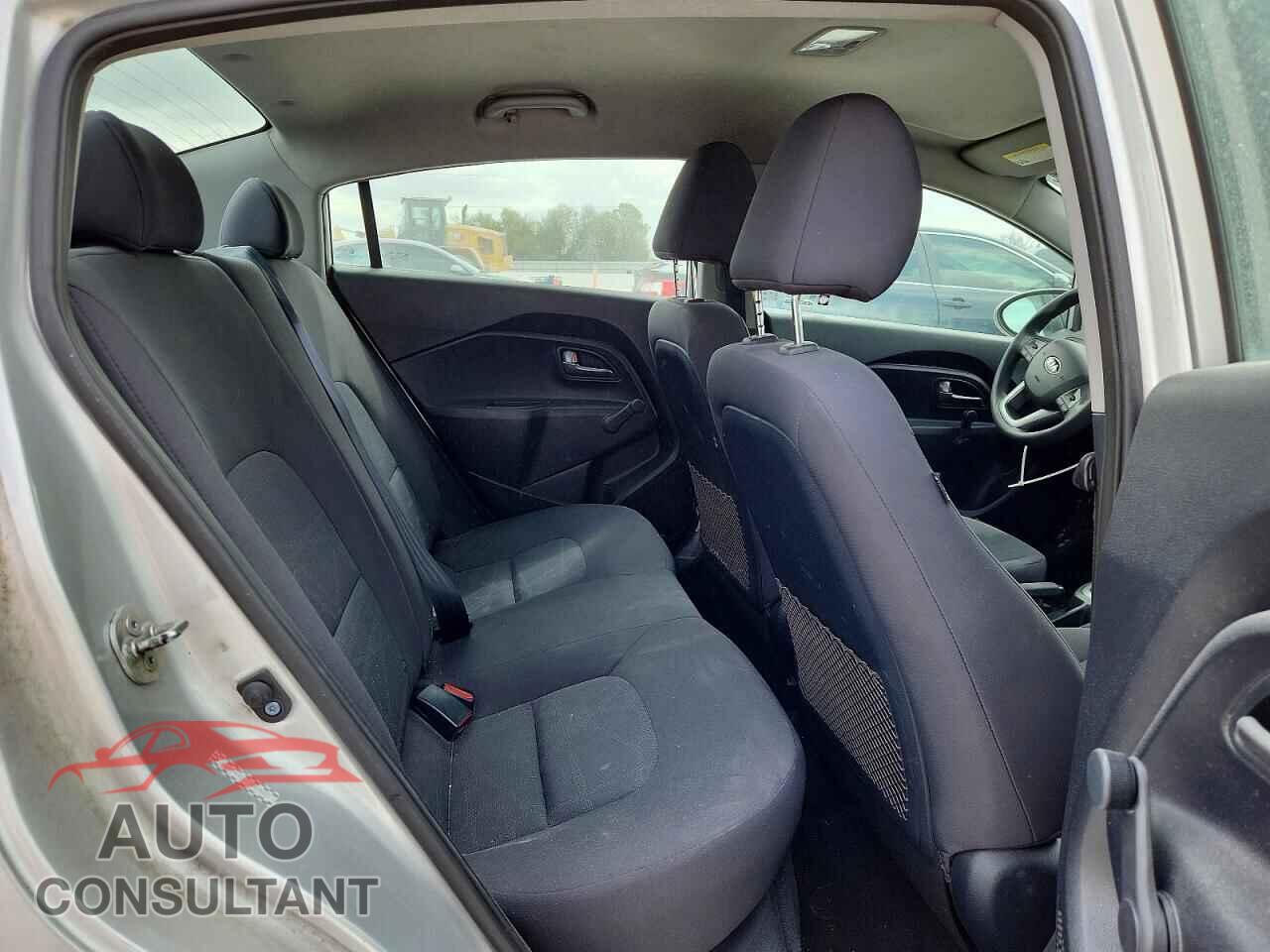 KIA RIO 2013 - KNADM4A32D6308521