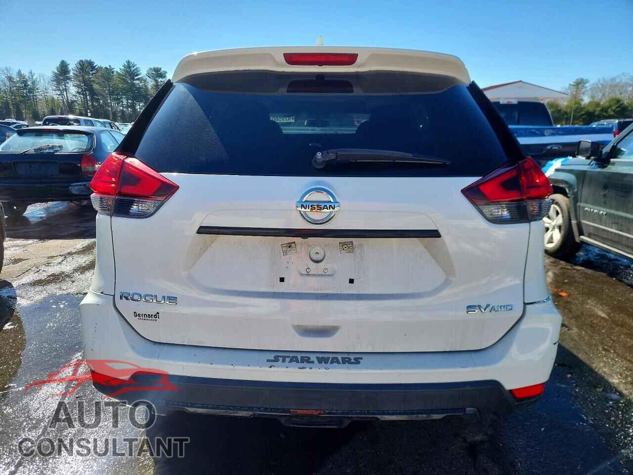 NISSAN ROGUE 2017 - 5N1AT2MV6HC768598