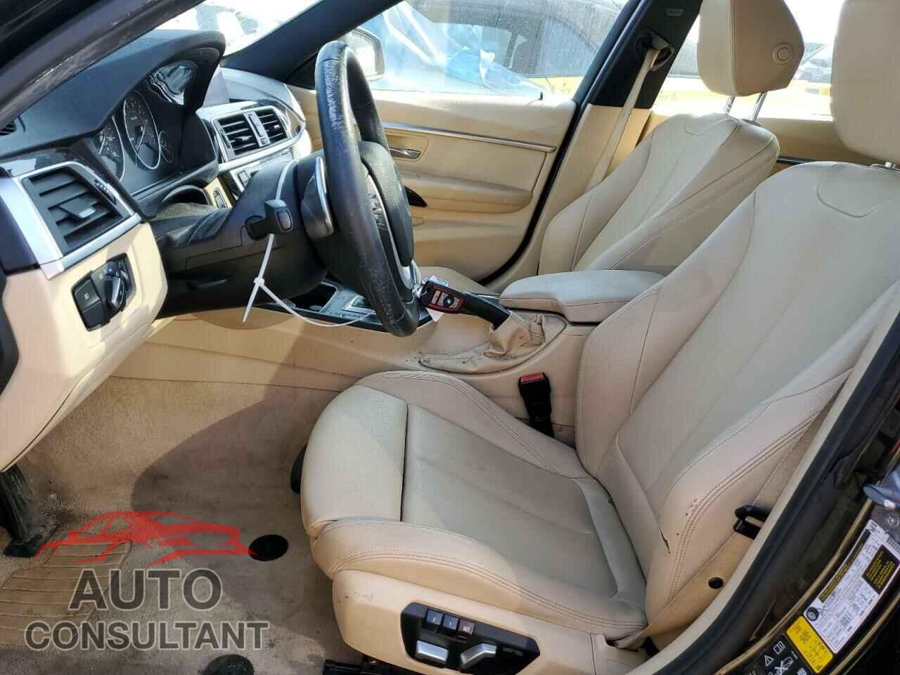 BMW 3 SERIES 2016 - WBA8E3G54GNU02248