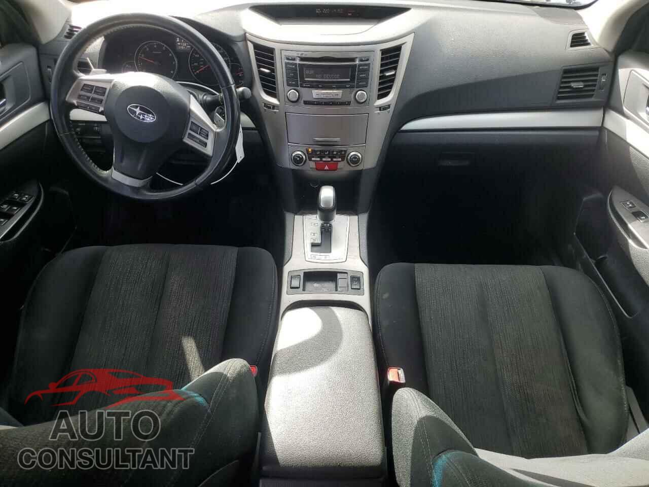 SUBARU OUTBACK 2013 - 4S4BRCCC2D3270336