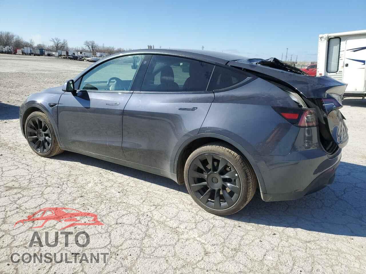 TESLA MODEL Y 2022 - 7SAYGAEE7NF401131