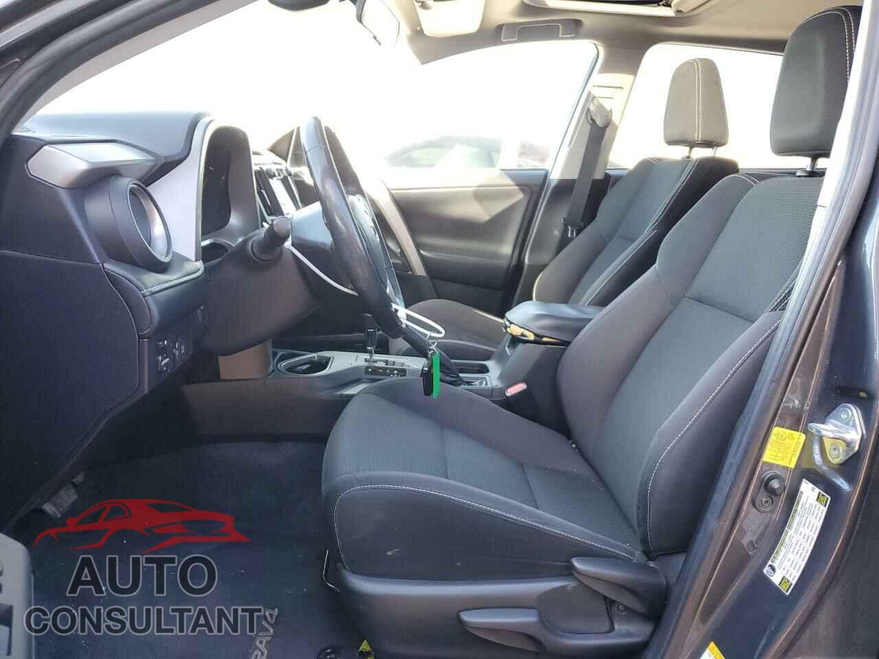 TOYOTA RAV4 2018 - 2T3WFREV8JW432995