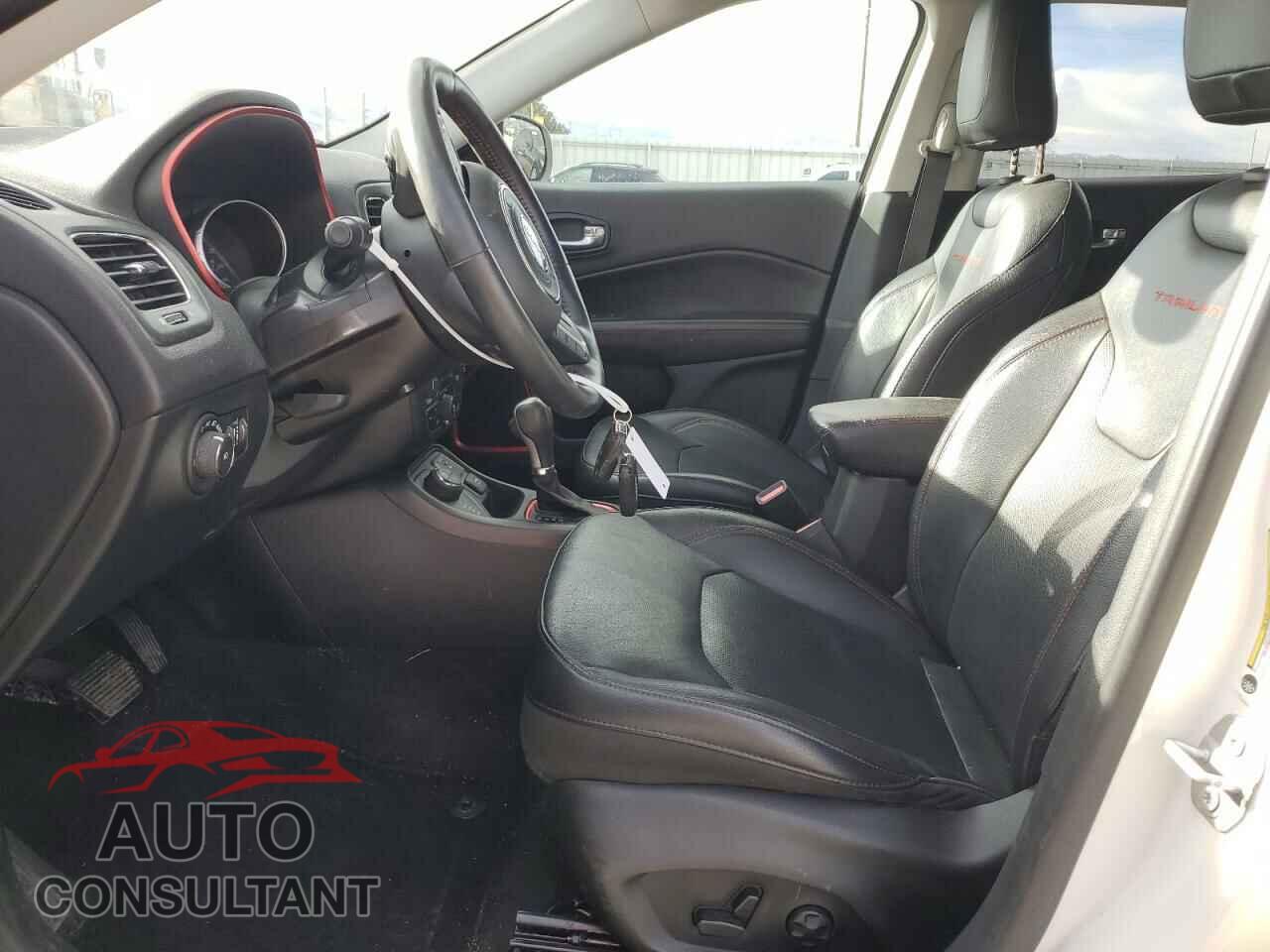 JEEP COMPASS 2018 - 3C4NJDDB3JT499807