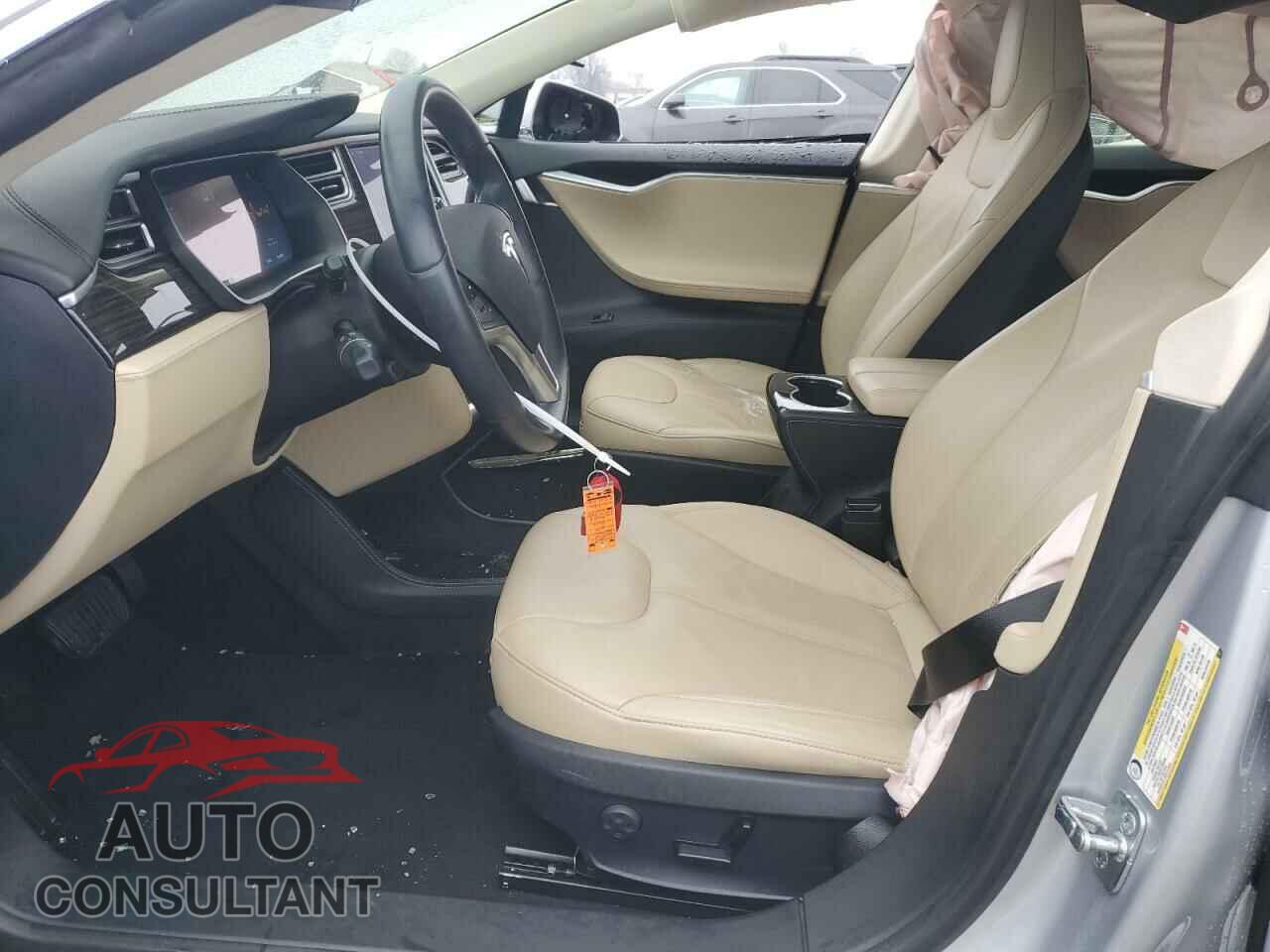 TESLA MODEL S 2014 - 5YJSA1H11EFP43557