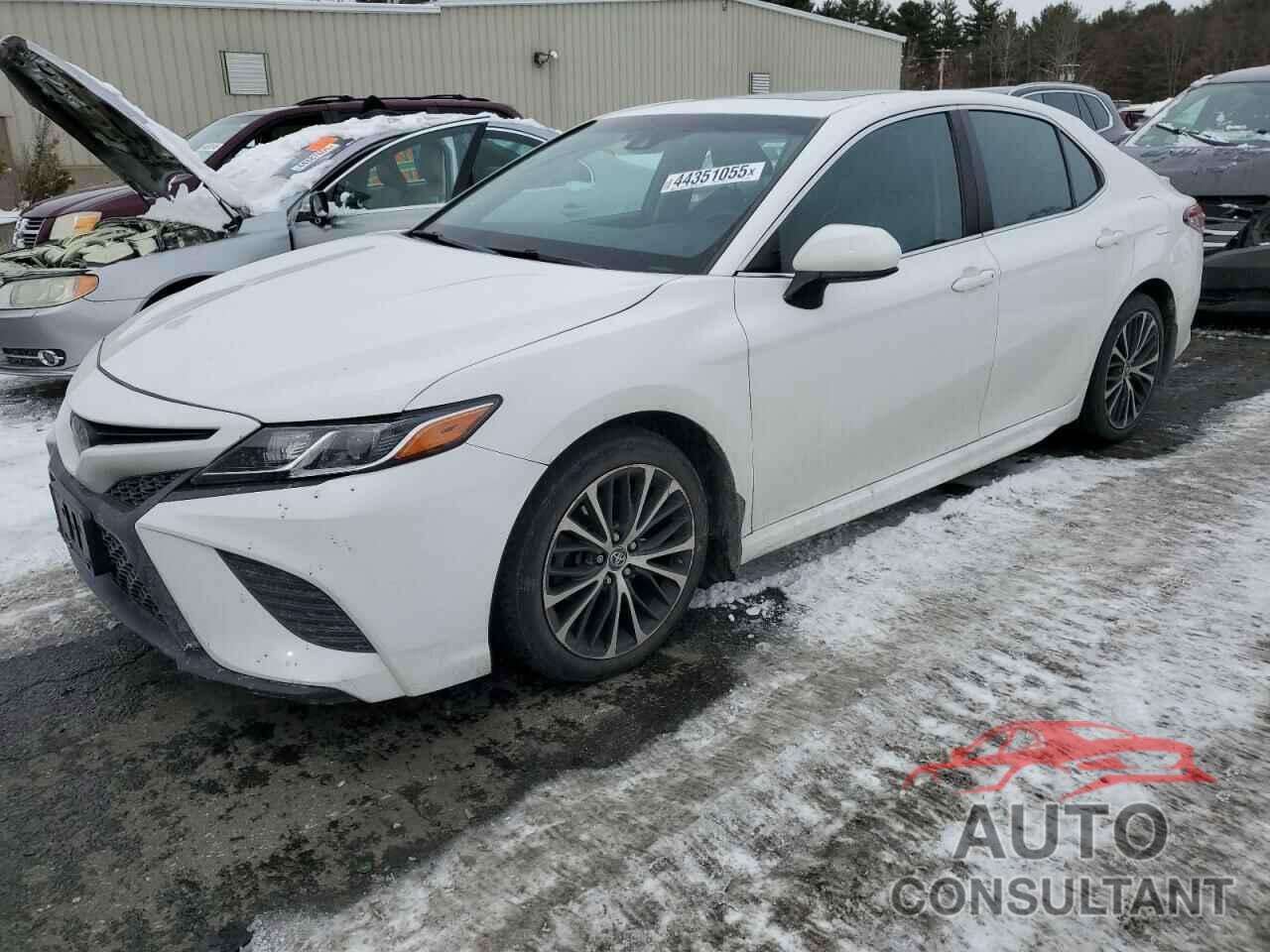 TOYOTA CAMRY 2018 - 4T1B11HK2JU647961