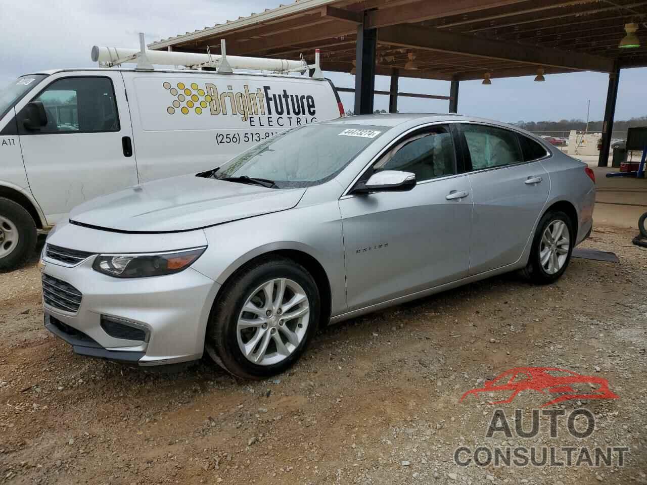 CHEVROLET MALIBU 2018 - 1G1ZD5ST1JF232145