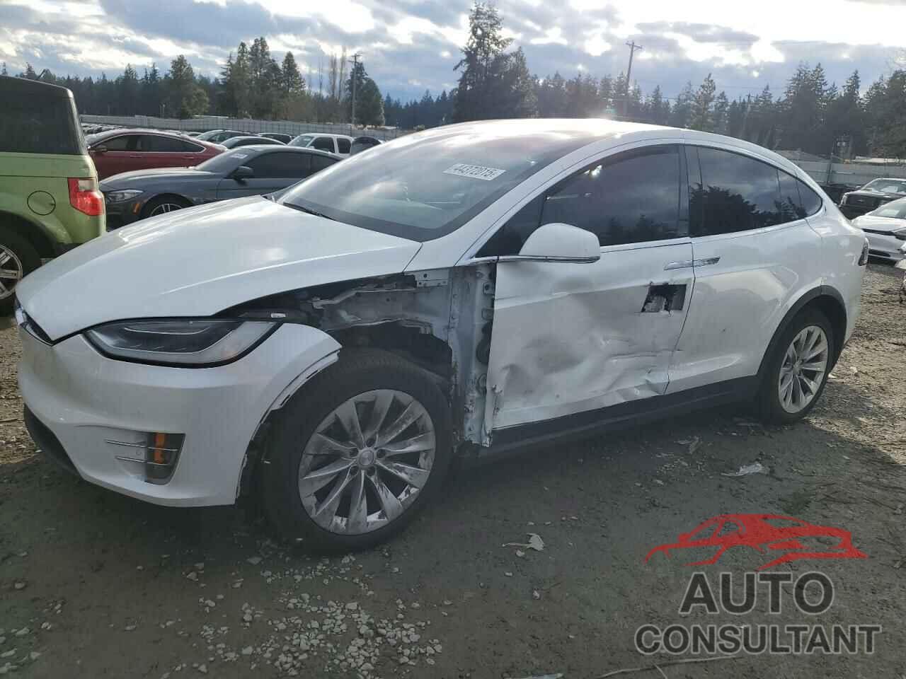 TESLA MODEL X 2016 - 5YJXCAE25GF005177