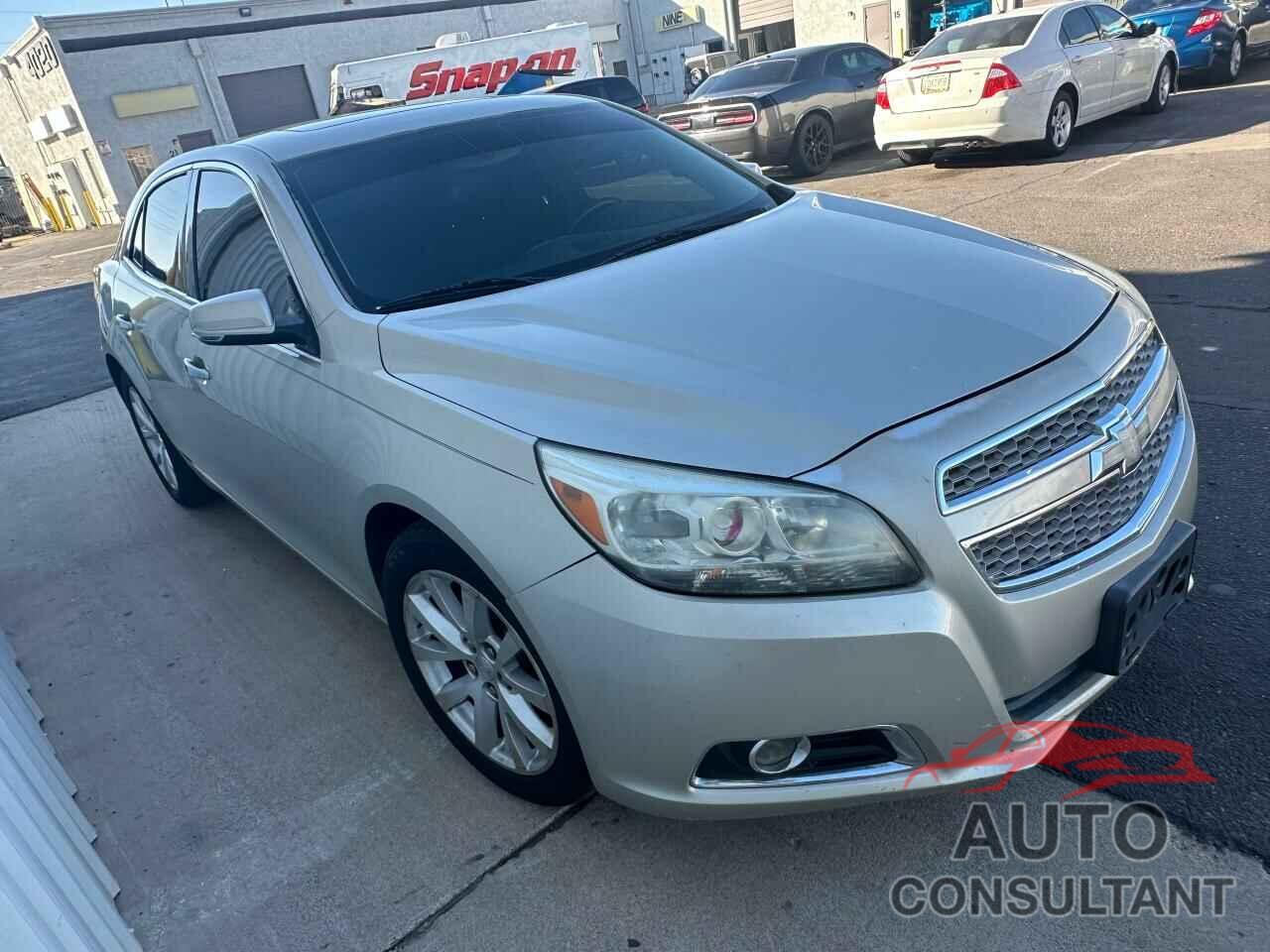 CHEVROLET MALIBU 2013 - 1G11H5SA8DF264322