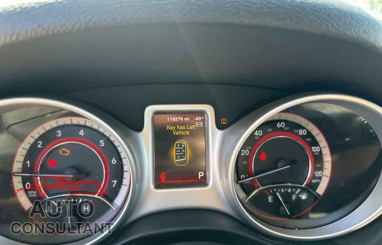 DODGE JOURNEY 2017 - 3C4PDCBG2HT588853