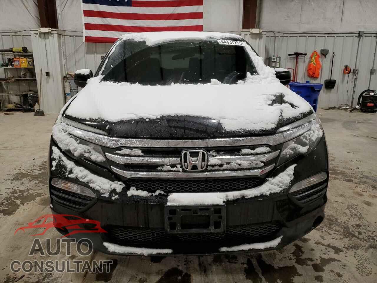 HONDA PILOT 2017 - 5FNYF6H19HB088464