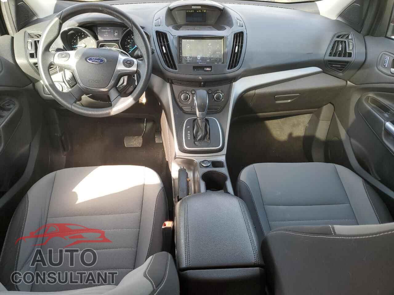 FORD ESCAPE 2013 - 1FMCU0GX1DUC76749
