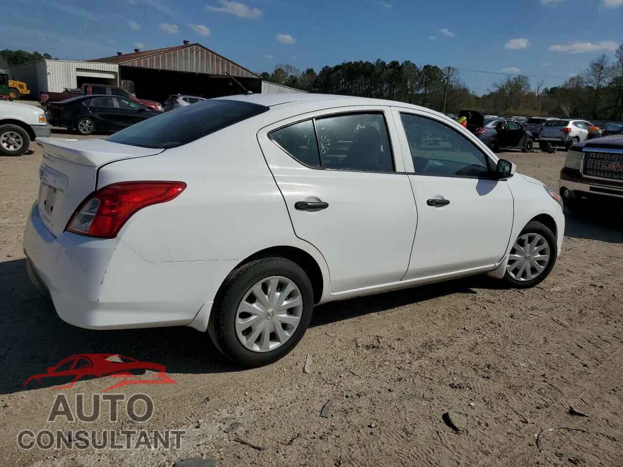 NISSAN VERSA 2017 - 3N1CN7AP6HL833743