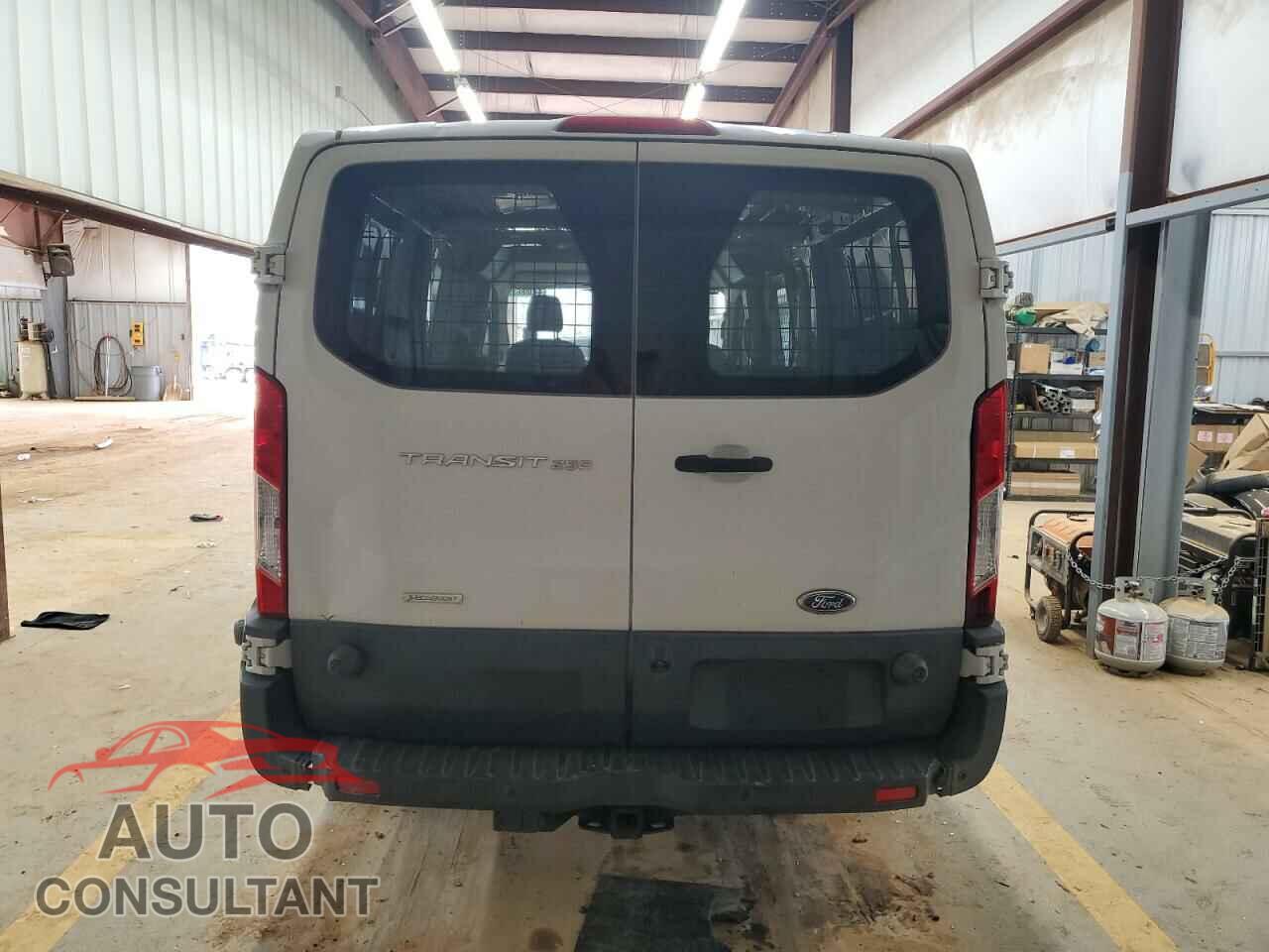 FORD TRANSIT 2016 - 1FTYR2ZG4GKB07295