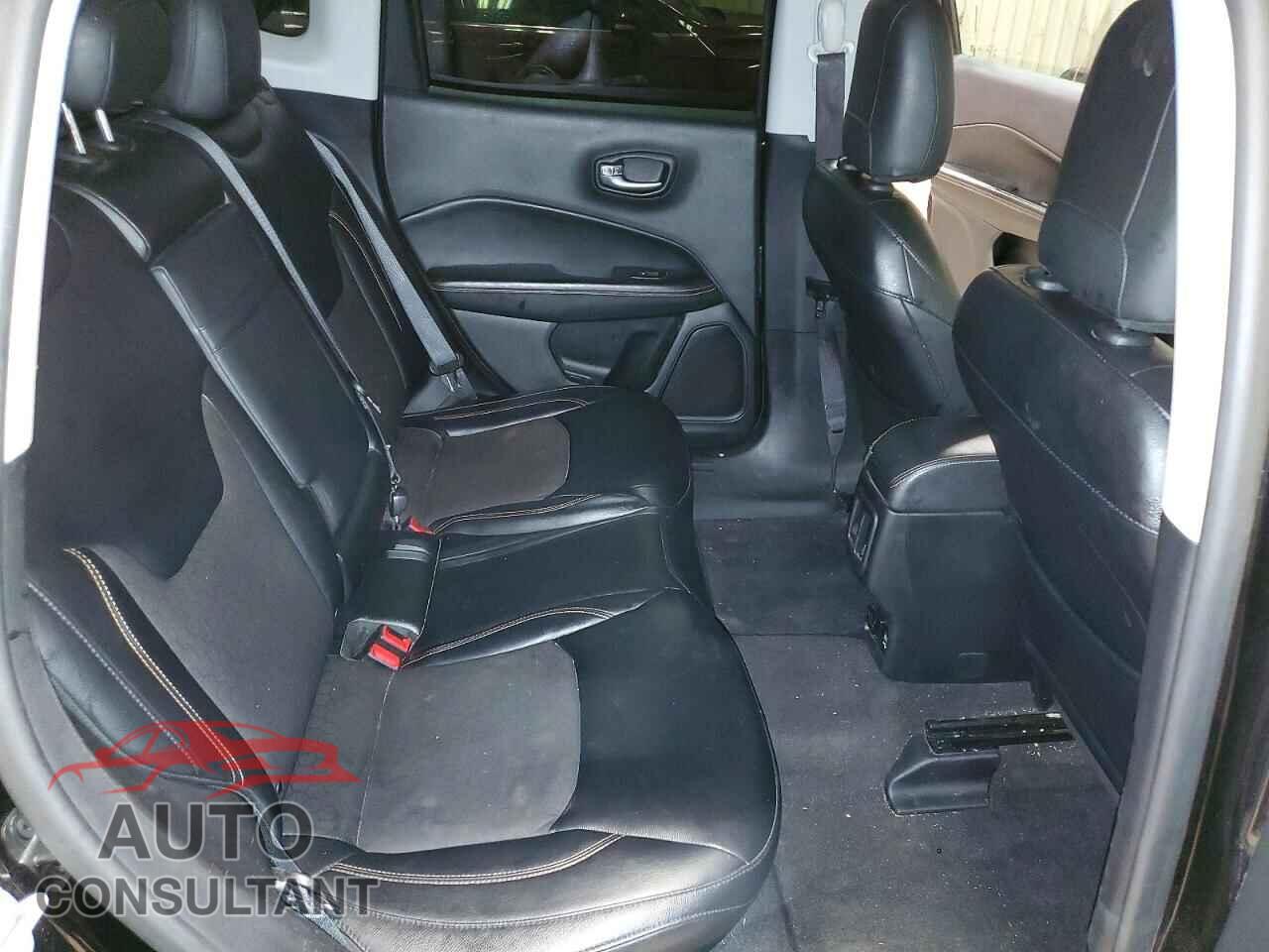 JEEP COMPASS 2017 - 3C4NJCBB7HT658643