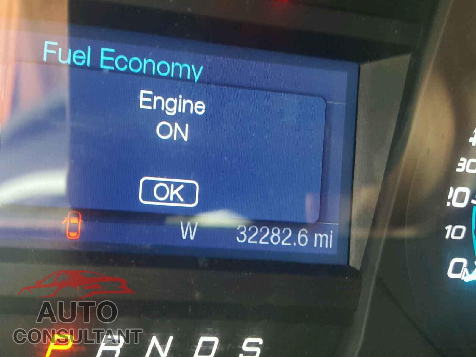 FORD TAURUS 2017 - 1FAHP2E88HG121005