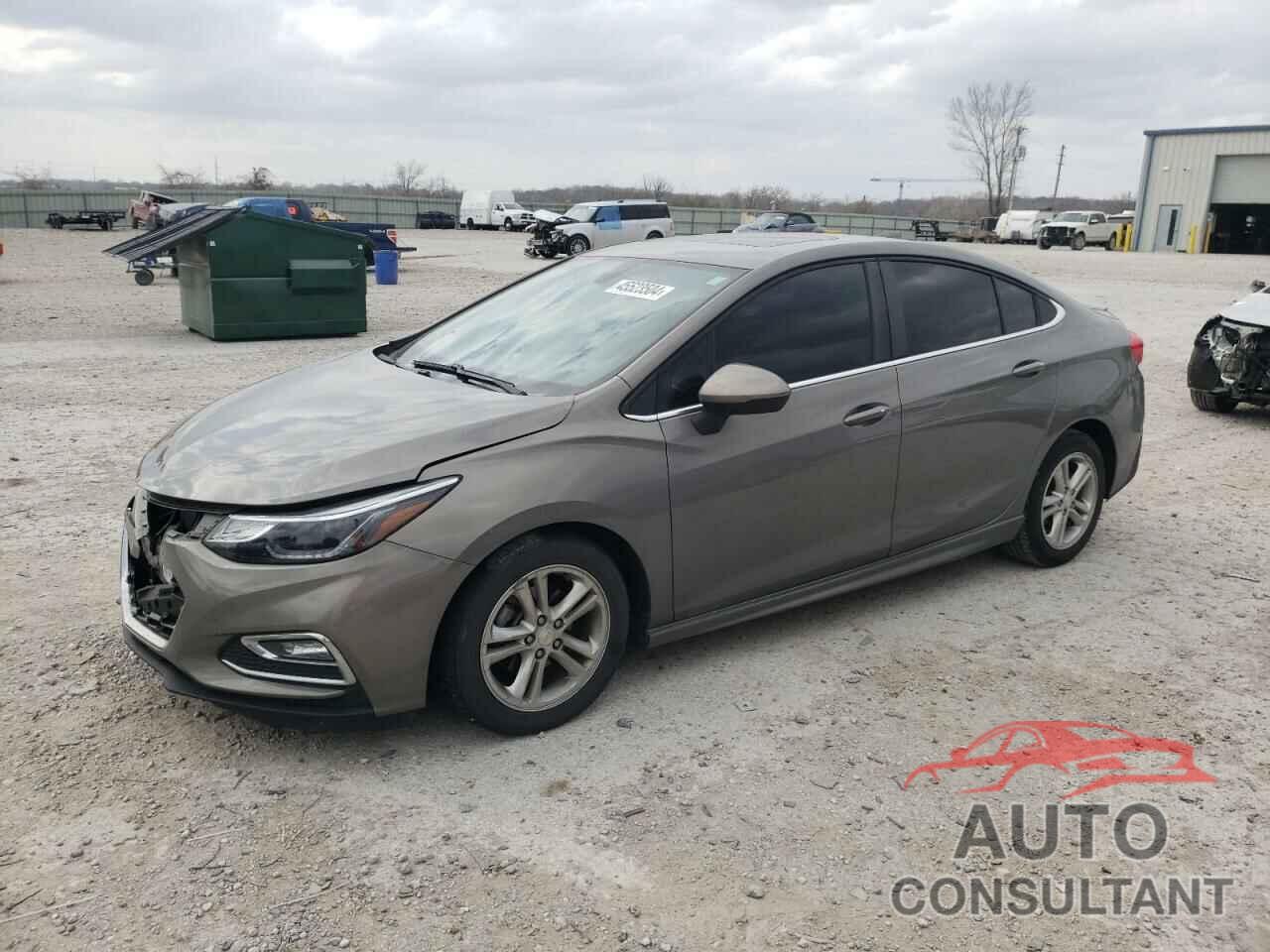 CHEVROLET CRUZE 2018 - 1G1BE5SM7J7124646