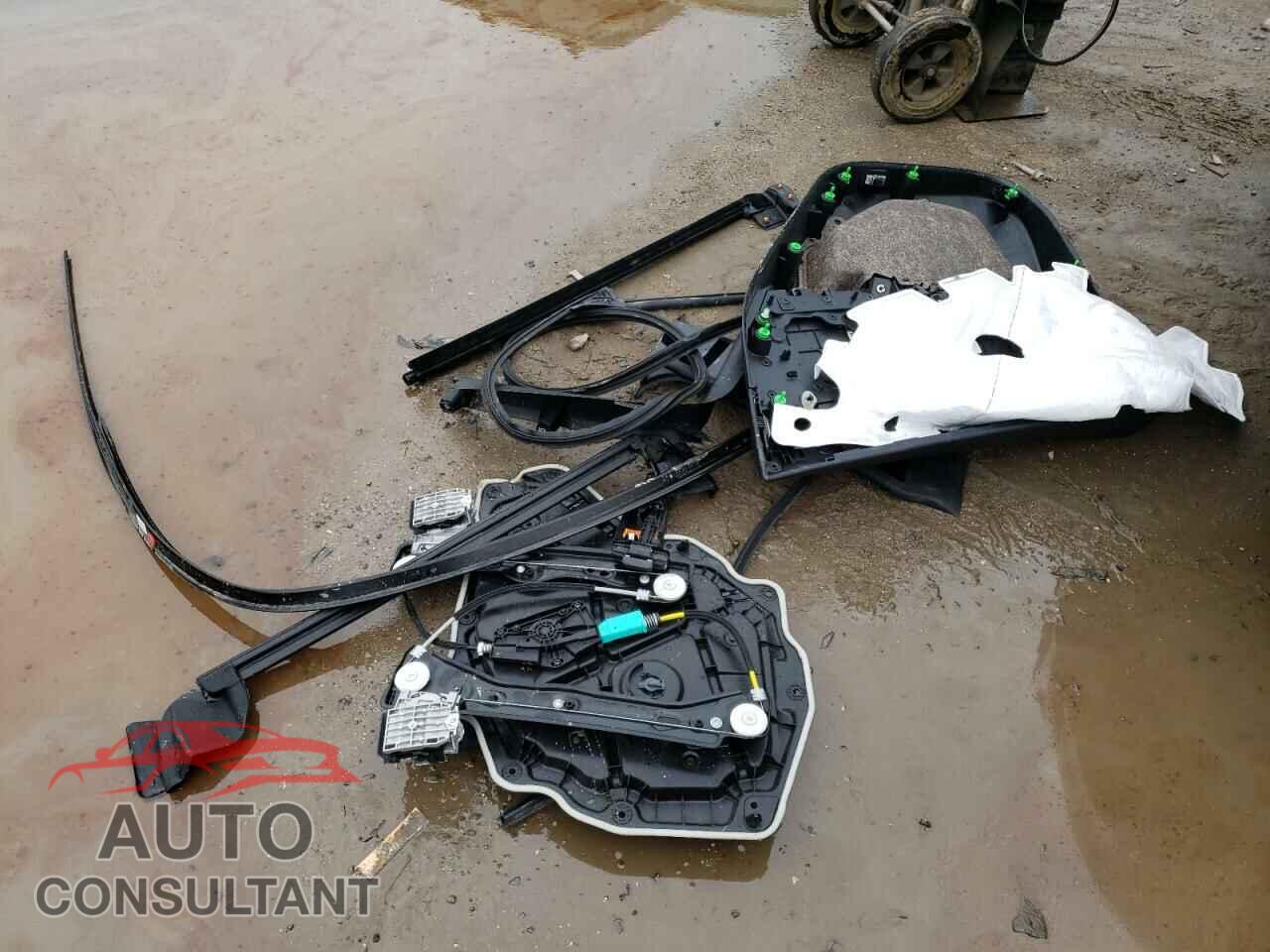 TESLA MODEL Y 2023 - 7SAYGDEF3PF583584