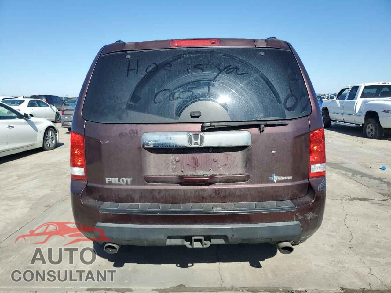HONDA PILOT 2011 - 5FNYF3H63BB047605