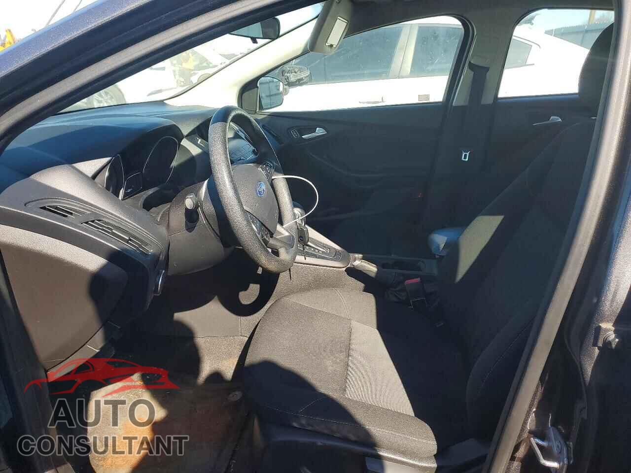 FORD FOCUS 2018 - 1FADP3FE6JL208178