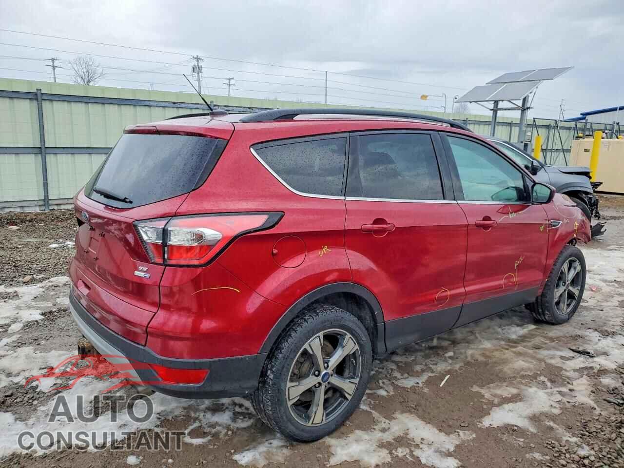FORD ESCAPE 2017 - 1FMCU9G97HUD06557