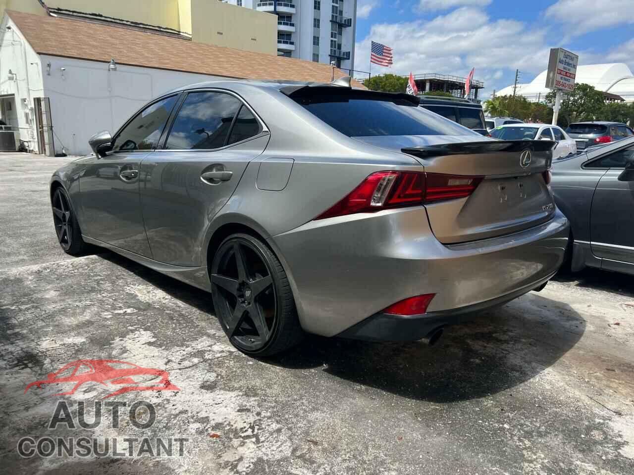 LEXUS IS 2015 - JTHBF1D24F5051990