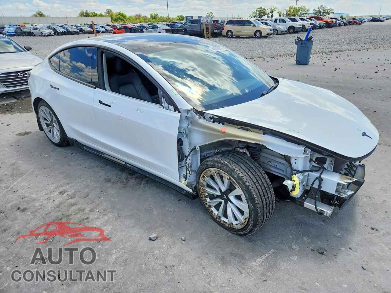 TESLA MODEL 3 2021 - 5YJ3E1EA1MF870367