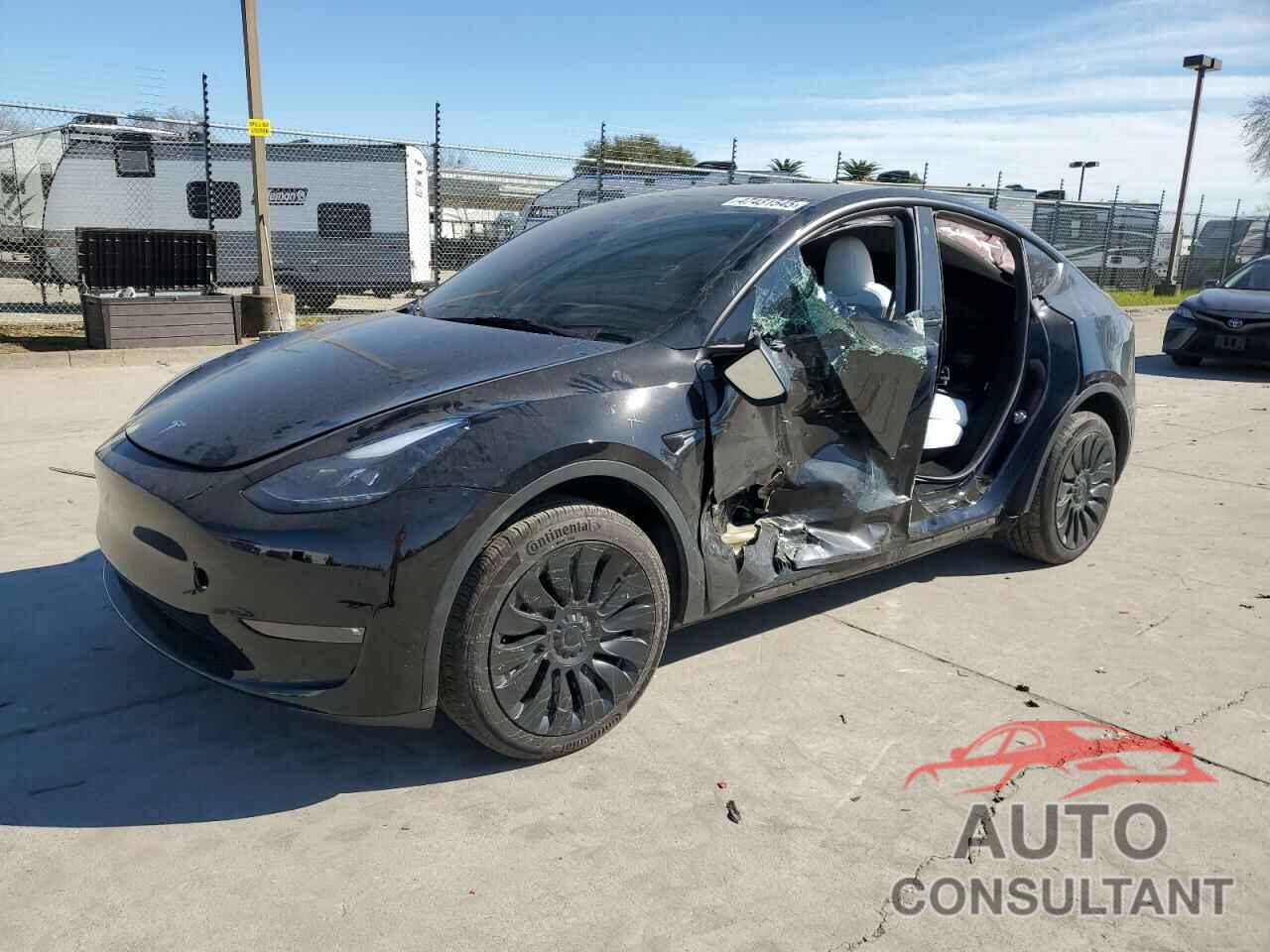 TESLA MODEL Y 2023 - 7SAYGDEE3PF740778
