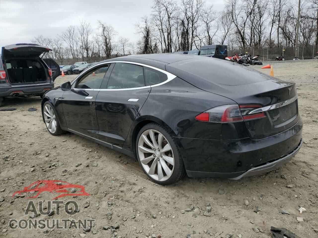 TESLA MODEL S 2013 - 5YJSA1CG3DFP28021